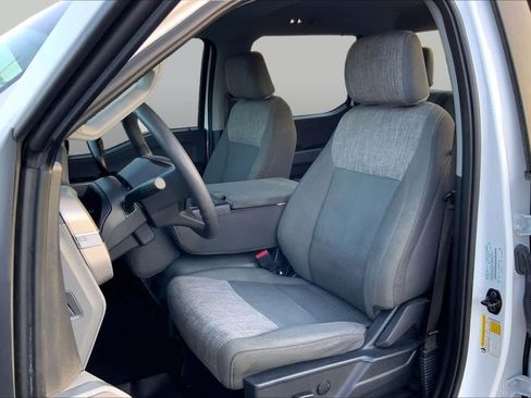 Used 2023 Ford F150 XLT RWD image 8
