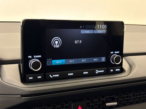 New 2025 Honda Accord SE image 17