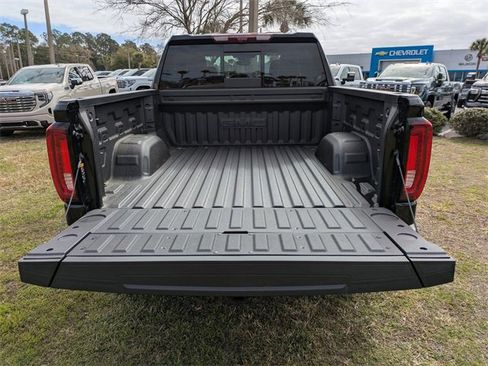 New 2026 GMC Sierra 1500 AT4X w/ LPO, Black Badging Package image 6