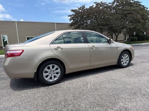 Used 2009 Toyota Camry XLE FWD image 9