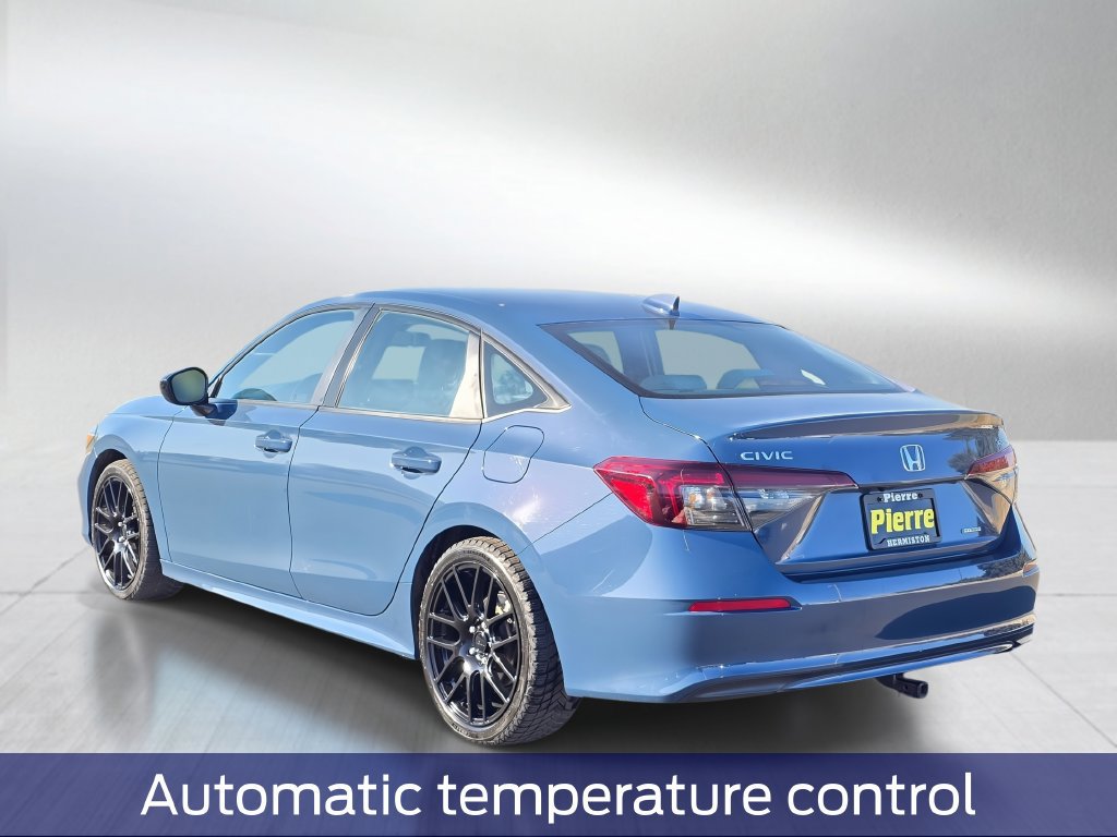 Used 2025 Honda Civic Sport Touring image 4