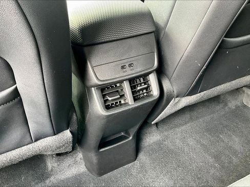 Used 2025 Chevrolet Equinox RS w/ Safety and Technology Package AWD/4WD image 10