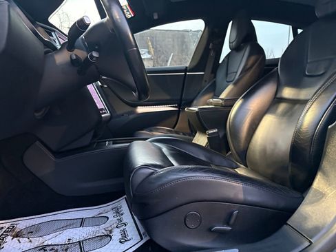 Used 2017 Tesla Model S 90D image 22