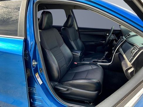 Used 2017 Toyota Camry SE image 7