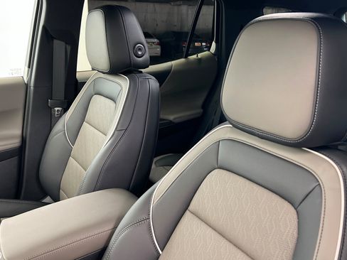 New 2027 Chevrolet Equinox LT w/ Convenience Package II AWD/4WD image 18