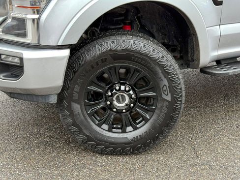 Certified 2022 Ford F350 Platinum w/ Tremor Off-Road Package image 11
