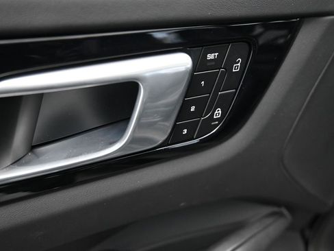 Used 2022 Porsche Cayenne GTS image 23