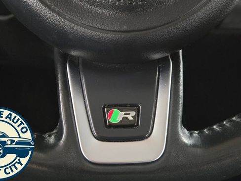 Used 2020 Jaguar E-PACE Base image 15