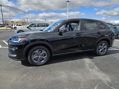 New 2026 Honda HR-V LX image 3