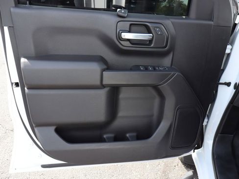 Used 2022 Chevrolet Silverado 1500 Custom Trail Boss w/ LPO, Dark Essentials Package AWD/4WD image 18