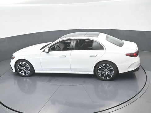 Used 2025 Mercedes-Benz E 350 Sedan image 52