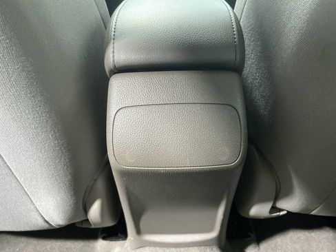 Used 2018 Chevrolet Cruze LS FWD image 25