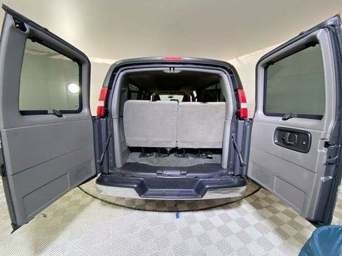Used 2016 Chevrolet Express 3500 LT w/ LT Preferred Equipment Group RWD image 31