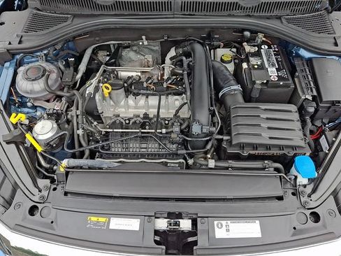 Used 2020 Volkswagen Jetta SE w/ SE Cold Weather Package FWD image 27