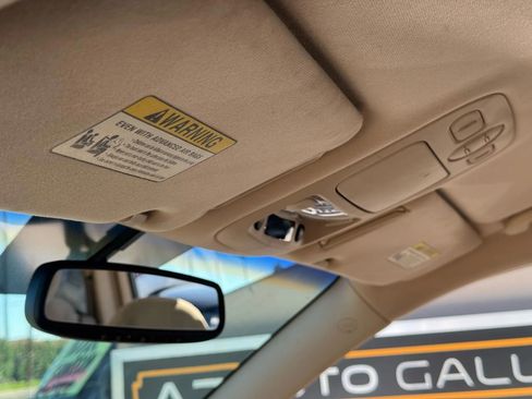 Used 2007 Kia Sedona EX image 24