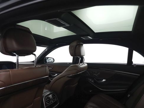Used 2018 Mercedes-Benz S 560 4MATIC Sedan image 24