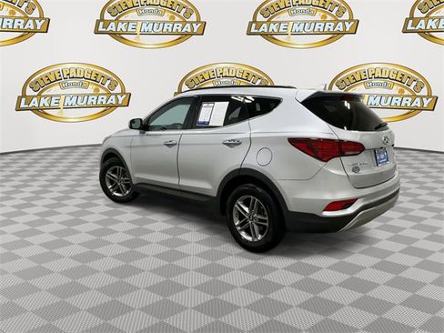 Used 2017 Hyundai Santa Fe Sport image 9