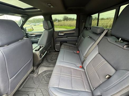 Used 2023 Chevrolet Silverado 1500 High Country w/ High Country Premium Package image 28