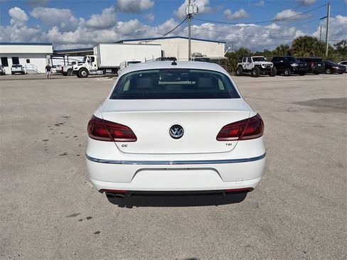 Used 2016 Volkswagen CC Sport image 4