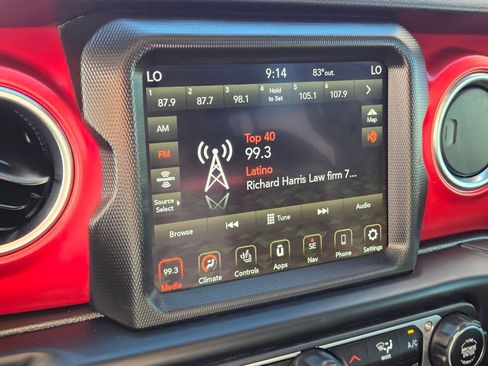 Used 2022 Jeep Gladiator Rubicon w/ Cold Weather Group image 20