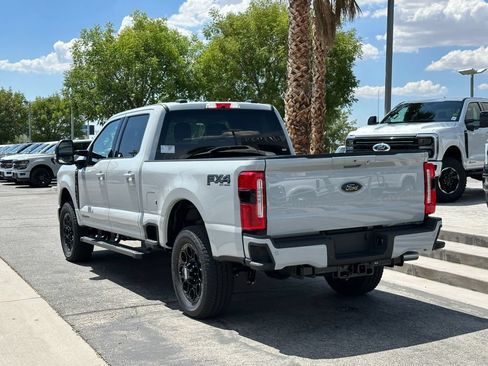 New 2026 Ford F250 Lariat w/ Black Appearance Package AWD/4WD image 4