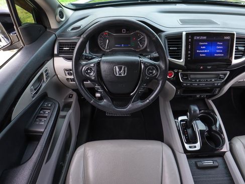 Used 2017 Honda Ridgeline RTL-E image 30