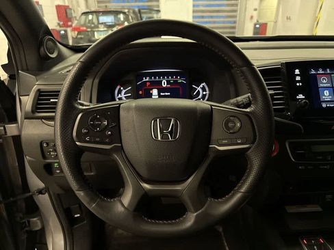 Used 2023 Honda Passport TrailSport image 18