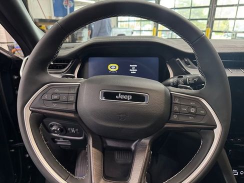 New 2026 Jeep Grand Cherokee L Limited AWD/4WD image 19