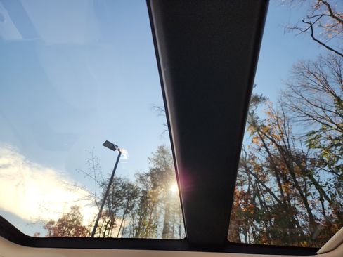 Used 2024 Land Rover Range Rover SE image 28