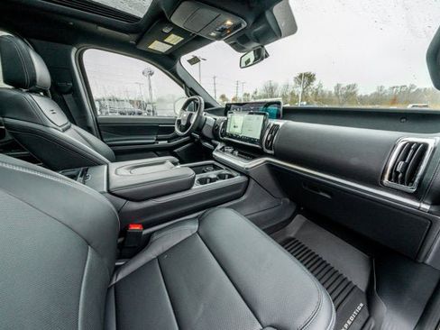 New 2025 Ford Expedition Max Platinum w/ Stealth Performance Package image 30