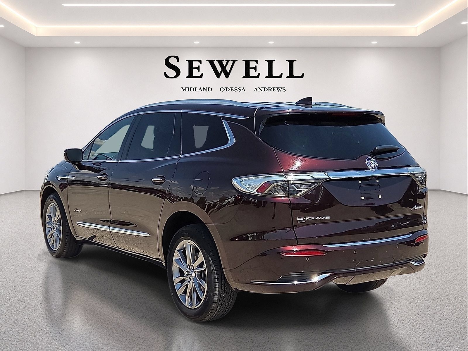 Used 2023 Buick Enclave Avenir AWD/4WD image 3