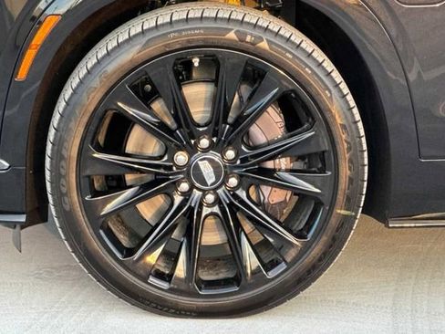 New 2026 Cadillac Vistiq Platinum image 25