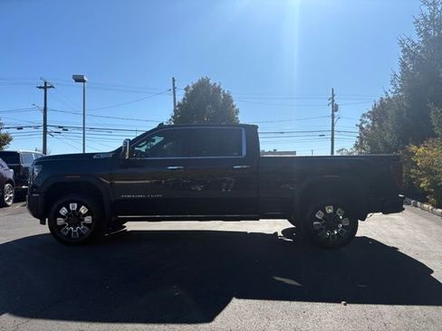 Certified 2024 GMC Sierra 2500 Denali w/ Denali Reserve Package image 2