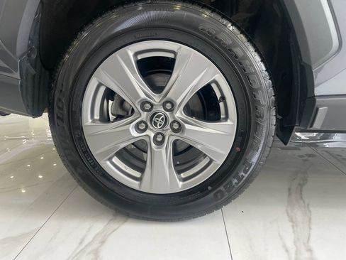 Used 2025 Toyota RAV4 XLE w/ Convenience Package image 29