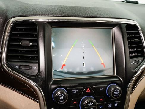 Used 2014 Jeep Grand Cherokee Limited w/ Luxury Group II image 14