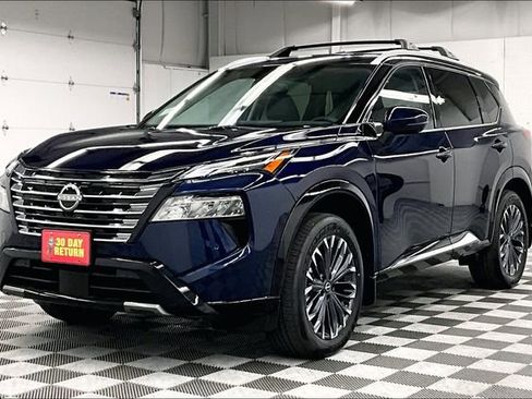 New 2025 Nissan Rogue Platinum w/ Platinum Premium Package image 3