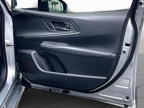 Used 2025 Toyota Prius Plug-In Hybrid image 22