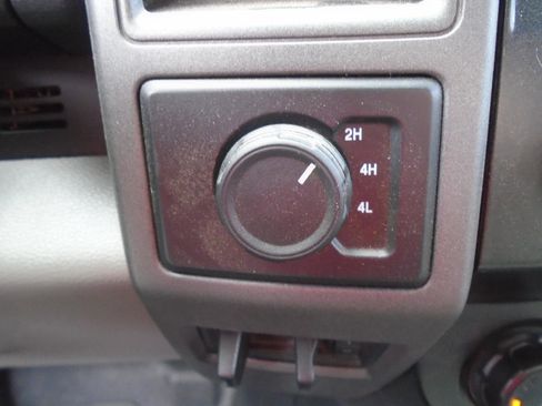 Used 2021 Ford F350 XL w/ Power Equipment Group image 24