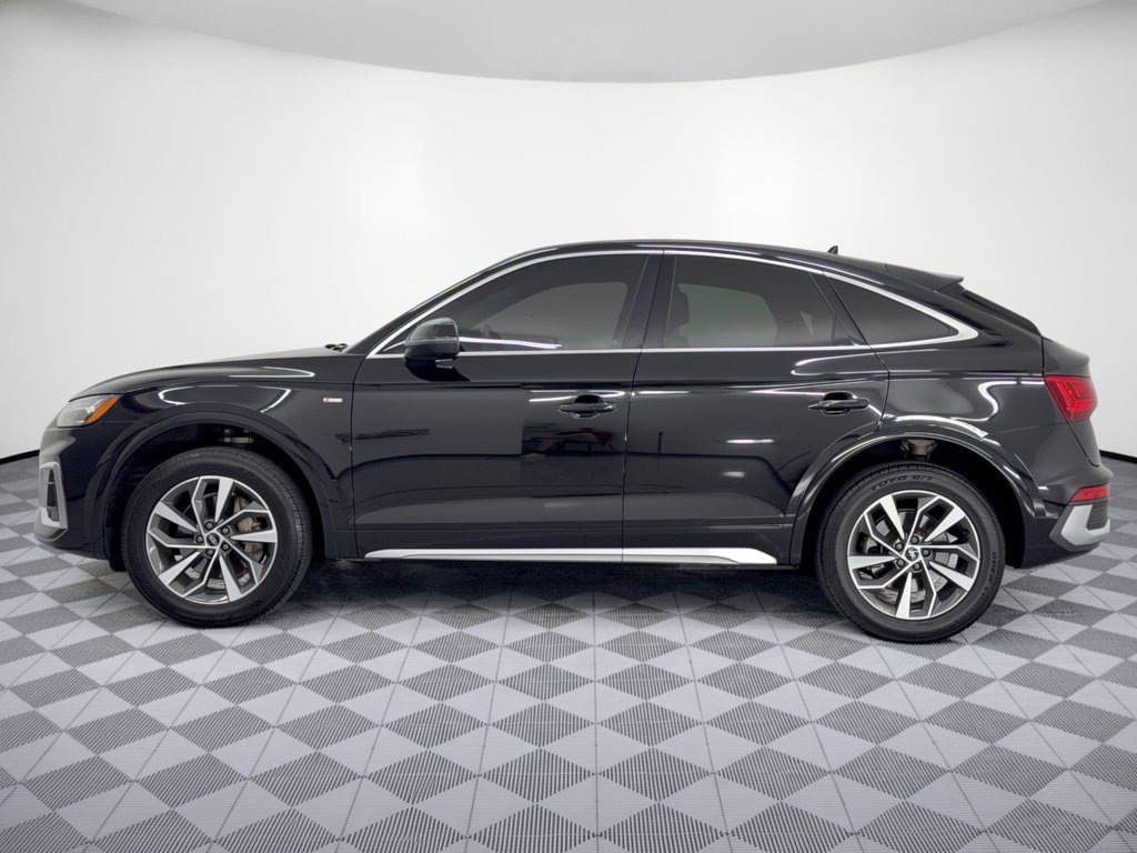 Used 2022 Audi Q5 2.0T Premium Plus w/ Premium Plus Package AWD/4WD image 2