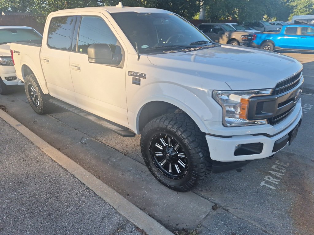 Used 2018 Ford F150 XLT w/ Equipment Group 302A Luxury AWD/4WD image 29