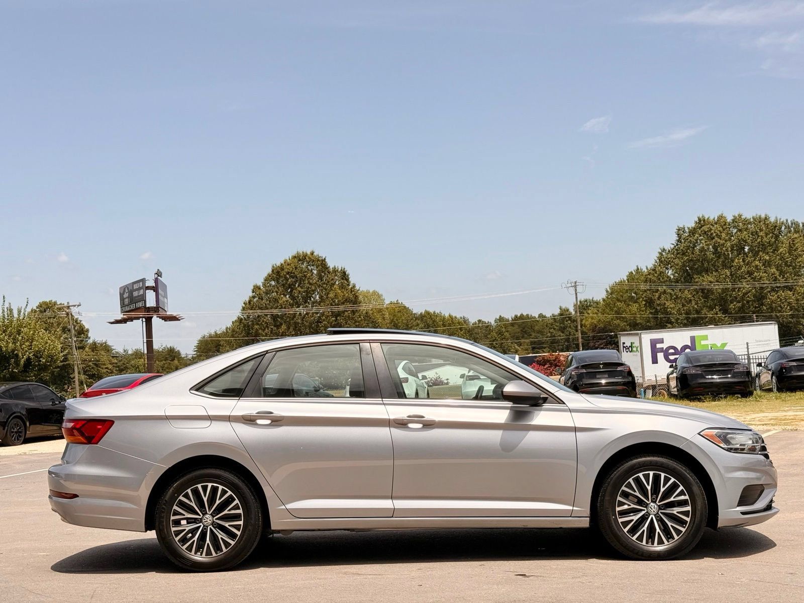 Used 2019 Volkswagen Jetta SE FWD image 8