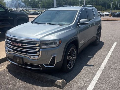 Used 2023 GMC Acadia SLT w/ Technology Package AWD/4WD image 1