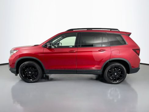Certified 2024 Honda Passport Black Edition image 8