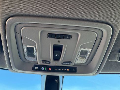 Used 2021 GMC Sierra 1500 SLE w/ Preferred Package image 47