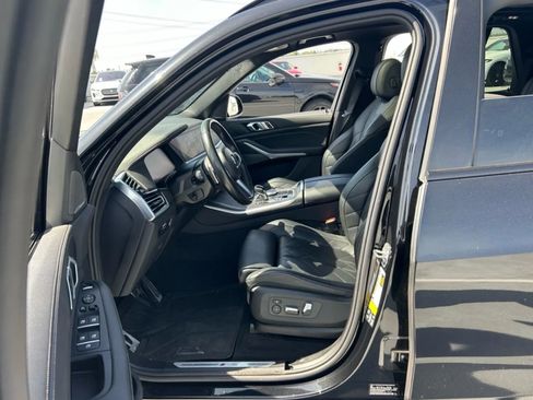 Used 2023 BMW X5 xDrive40i w/ M Sport Package image 5