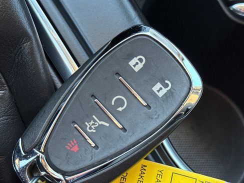 Certified 2022 Chevrolet Equinox LT image 36