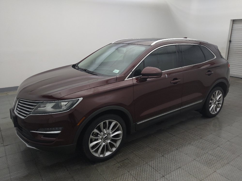 Used 2017 Lincoln MKC Reserve FWD image 2