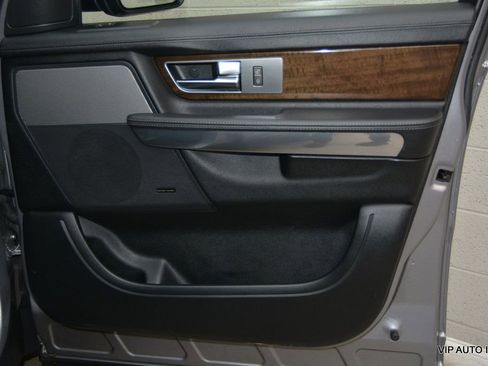Used 2011 Land Rover Range Rover Sport HSE image 10