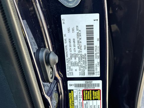 Used 2025 Toyota Tundra Limited RWD image 27