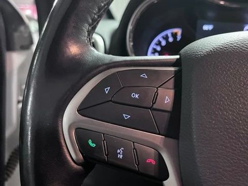 Used 2021 Jeep Grand Cherokee Laredo X AWD/4WD image 23